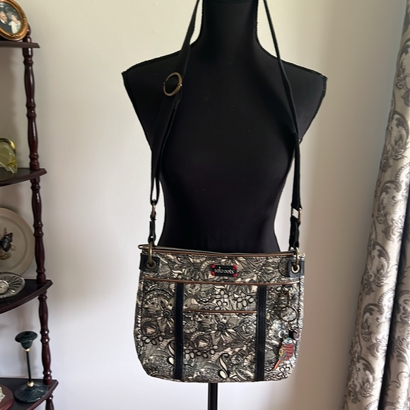 New Sakroots Crossbody purse handbag, Floral design gold lining keychain. PEACE! - Picture 4 of 13